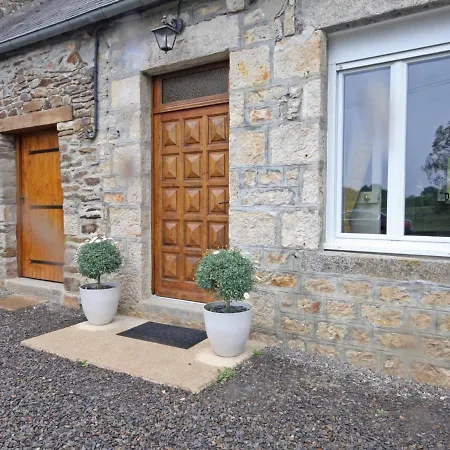 펜션 A La Campagne Avec Jardin, Terrasse Et Animaux, Pres De Bagnoles De L'orne - Fr-1-497-145