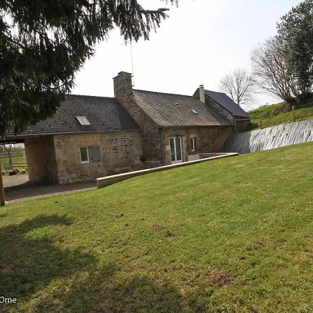 A La Campagne Avec Jardin, Terrasse Et Animaux, Pres De Bagnoles De L'orne - Fr-1-497-145 펜션 La Chapelle d'Audaine