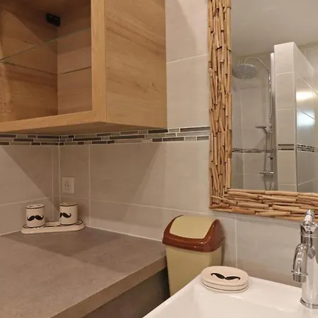 Nyaraló Maison De Charme Avec Jardin Aux Portes De Bagnoles - Fr-1-497-145 *