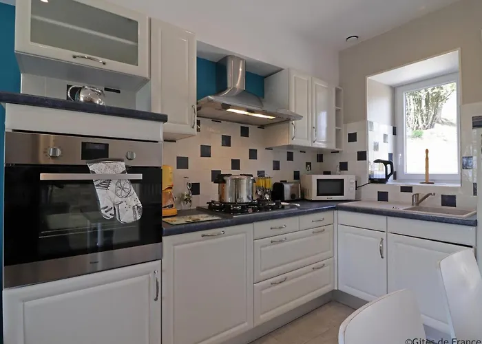 Casa vacanze Maison De Charme Avec Jardin Aux Portes De Bagnoles - Fr-1-497-145