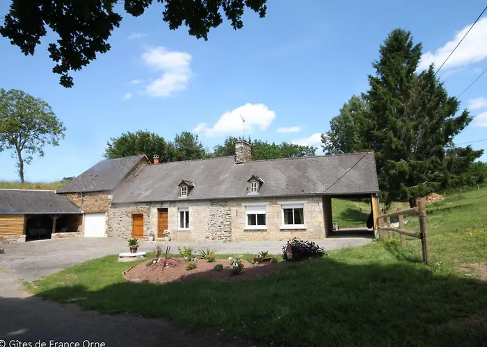 Maison De Charme Avec Jardin Aux Portes De Bagnoles - Fr-1-497-145 *